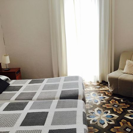 Hostal Eixample Barcelona Quarto foto